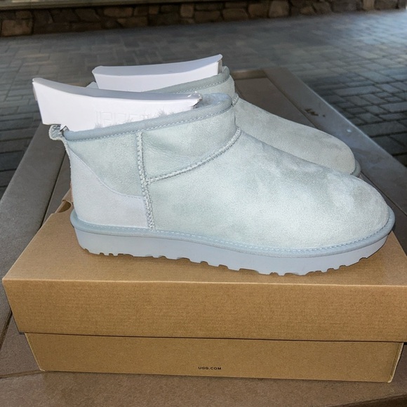 Women's Ugg Ultra Mini Seafom Boot size 11 US Fur shearling boot Popular Tik tok - Picture 5 of 10